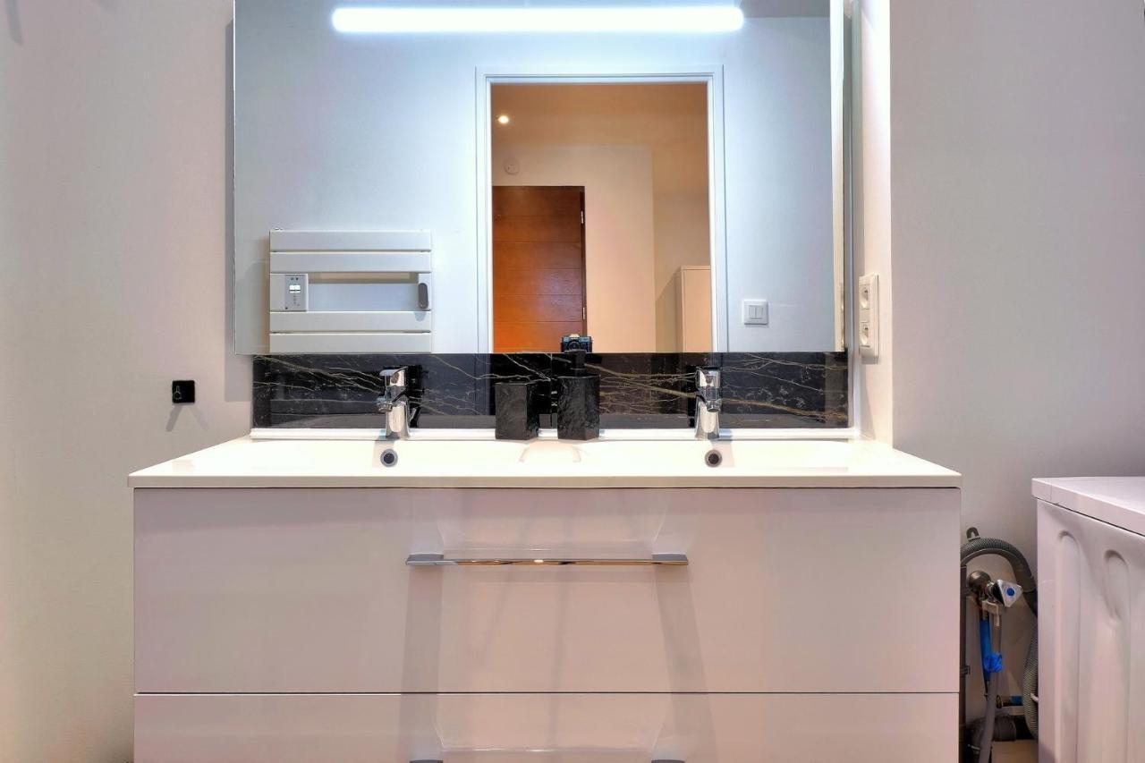 Le Contemporain Apartman Saint-Laurent-sur-Saone Kültér fotó